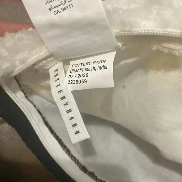 POTTERY BARN Plaid Large Pillow Case 24” - NWT - 100% Cotton - Picture 5 of 5